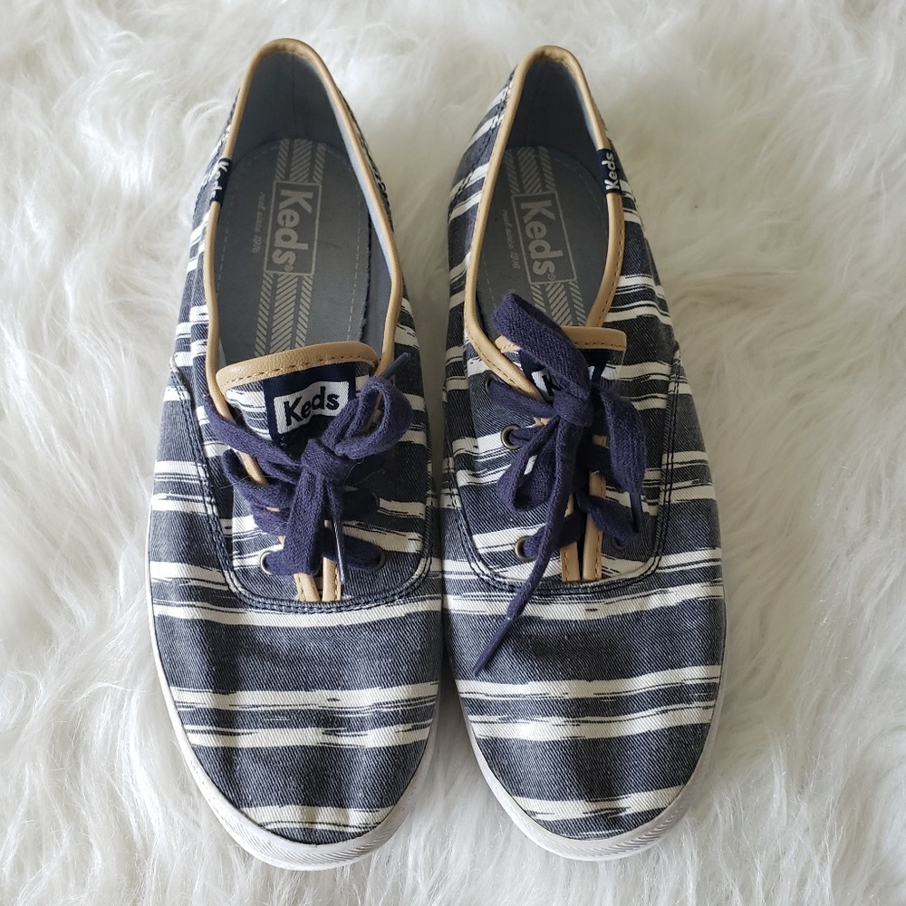 Ked's Blue/White Stripe Sneakers w/Blue Laces 9